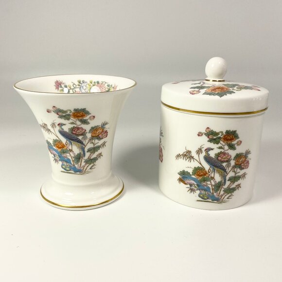 Set of 2 Wedgwood Kutani bird trumpet Vase & lidded jar - Picture 1 of 12